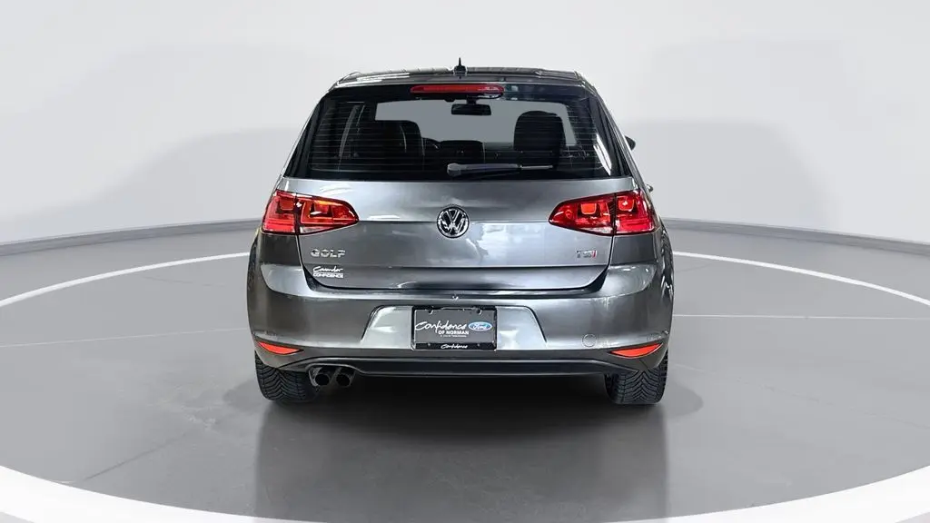 2017 Volkswagen Golf TSI S