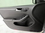2016 Jetta Thumbnail 12