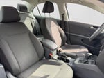 2016 Jetta Thumbnail 17