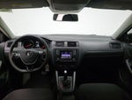 2016 Jetta Thumbnail 9