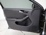 2016 Jetta Thumbnail 12