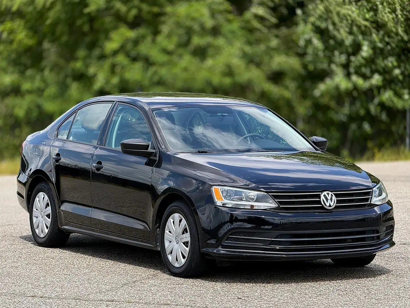 2016 Volkswagen Jetta - $7,450