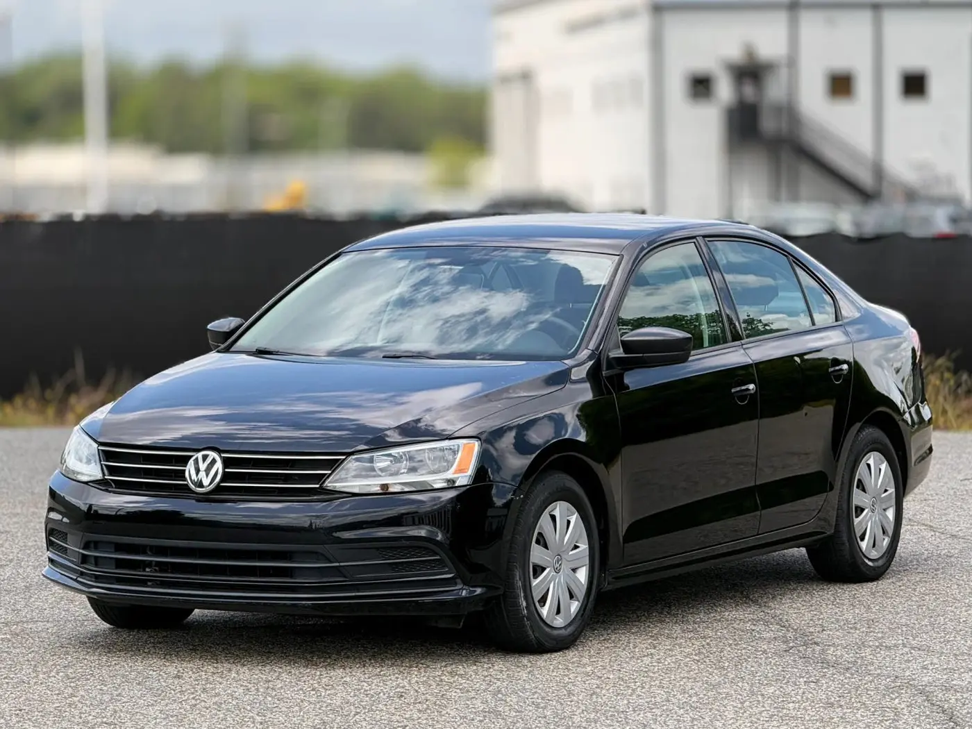 2016 Volkswagen Jetta - $7,450