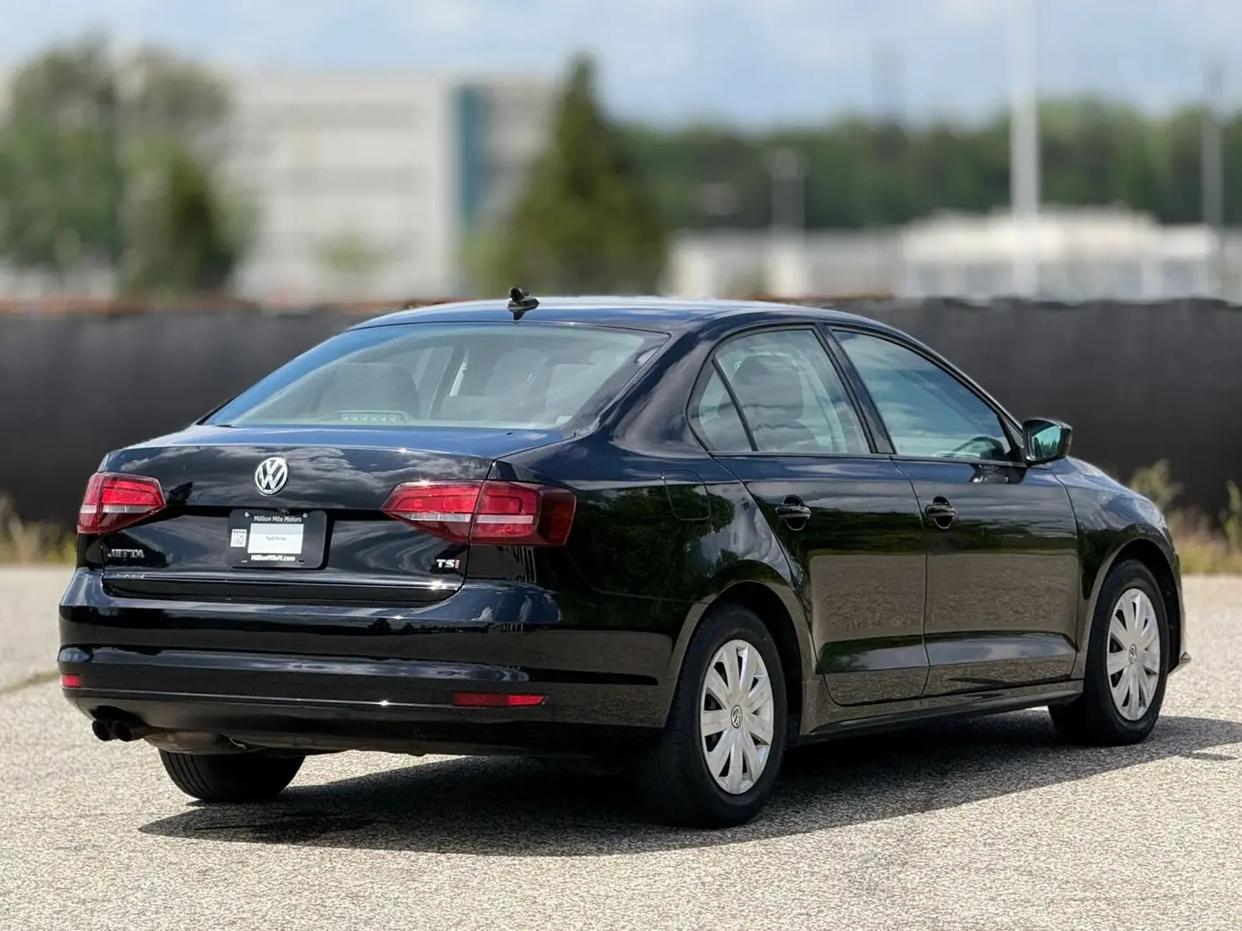 2016 Volkswagen Jetta - $7,450