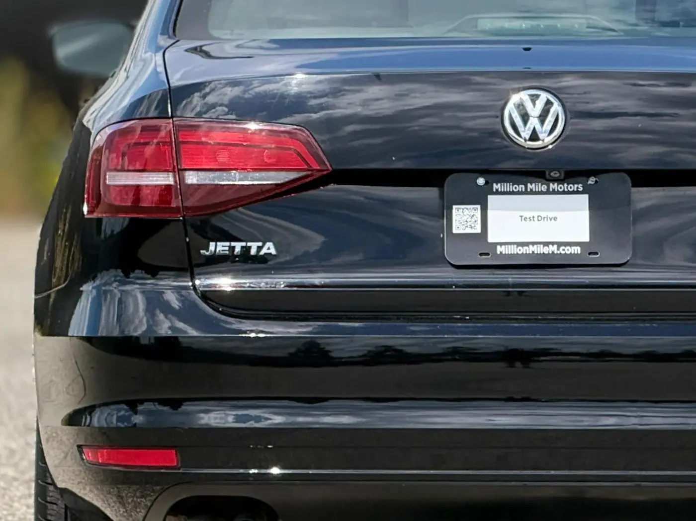 2016 Volkswagen Jetta - $7,450