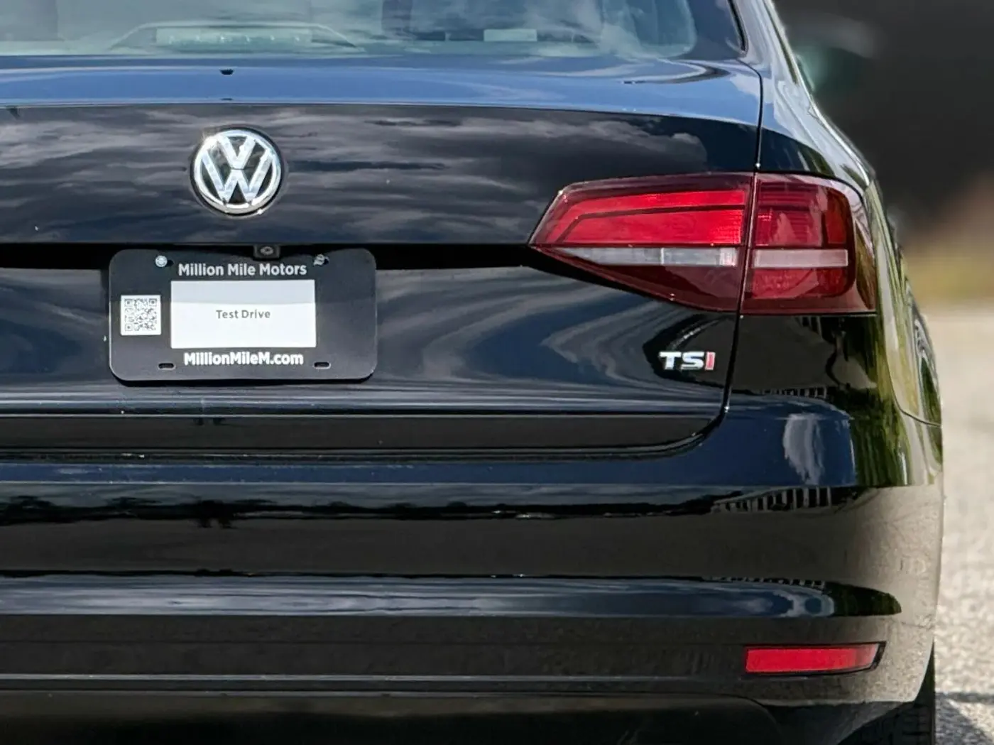 2016 Volkswagen Jetta - $7,450