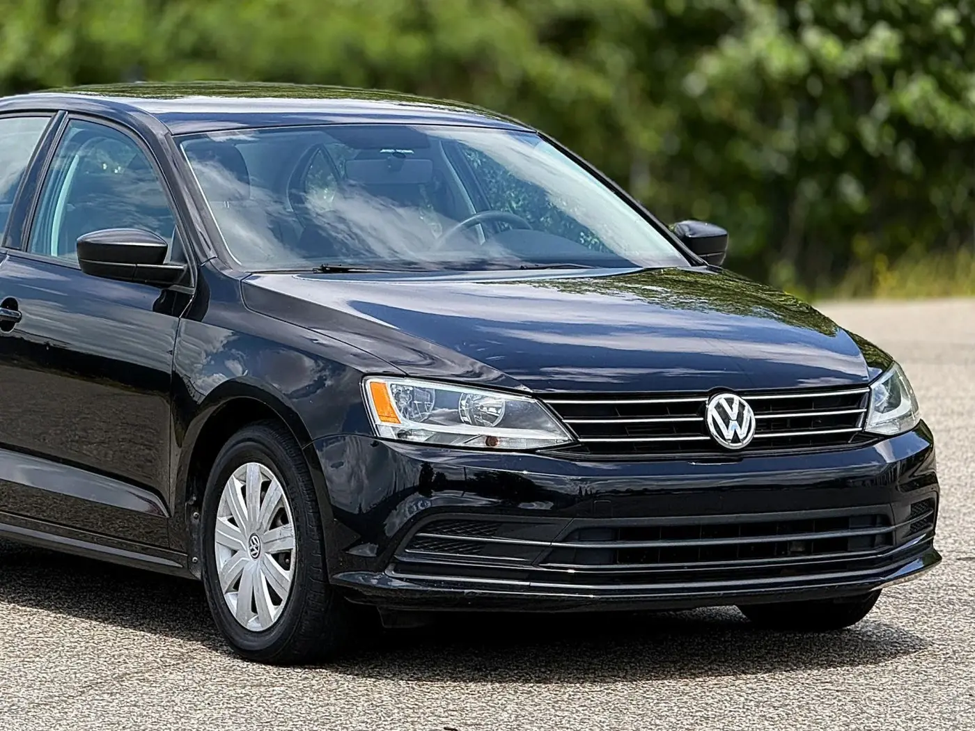 2016 Volkswagen Jetta - $7,450