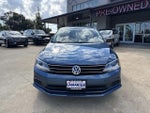 2016 Jetta Thumbnail 3