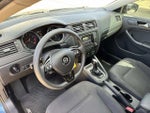 2016 Jetta Thumbnail 19