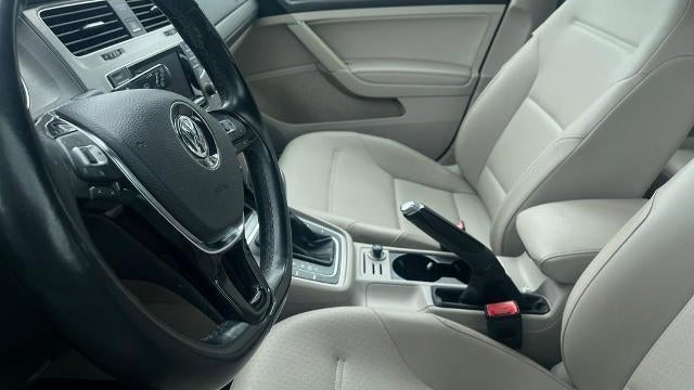 2015 Volkswagen Golf TDI S