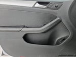 2017 Jetta Thumbnail 12