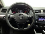 2017 Jetta Thumbnail 10