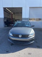 2017 Jetta Thumbnail 2