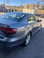 2017 Jetta Thumbnail 6