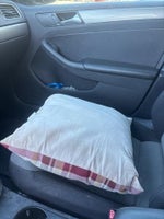 2017 Jetta Thumbnail 19