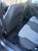 2017 Jetta Thumbnail 25