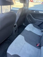 2017 Jetta Thumbnail 26