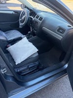 2017 Jetta Thumbnail 31