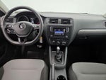 2017 Jetta Thumbnail 9