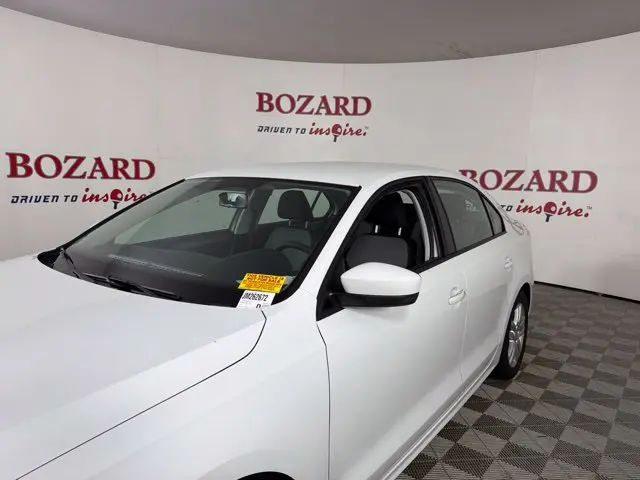 2018 Volkswagen Jetta - $9,000