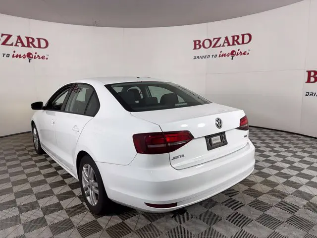 2018 Volkswagen Jetta - $9,000