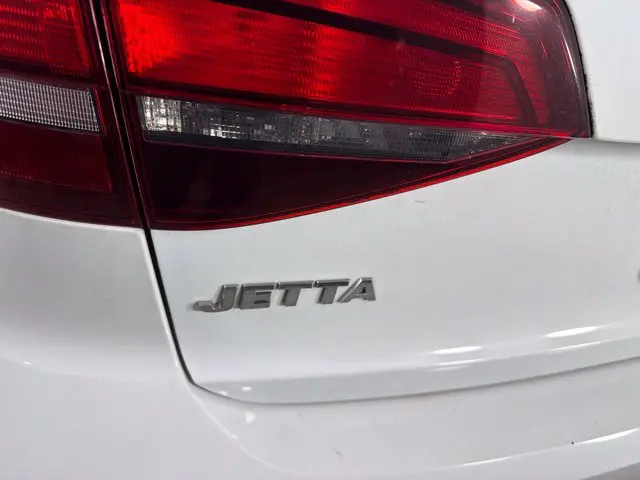 2018 Volkswagen Jetta - $9,000