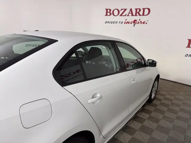 2018 Volkswagen Jetta - $9,000