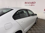2018 Jetta Thumbnail 18