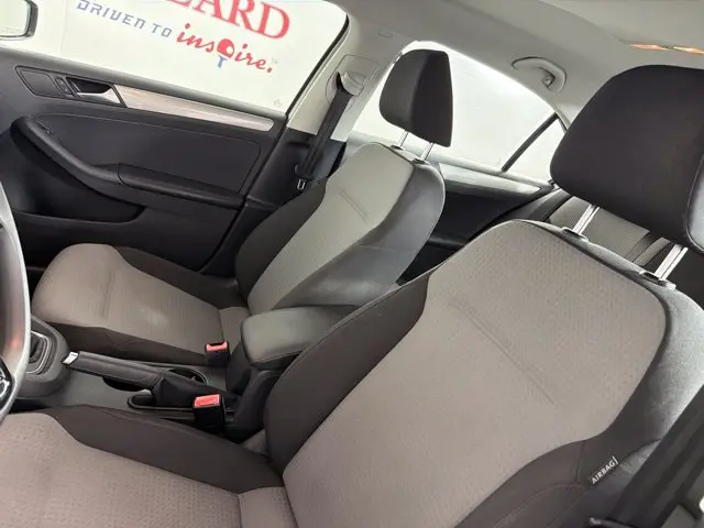 2018 Volkswagen Jetta - $9,000