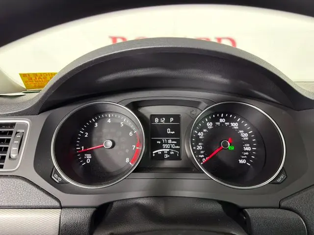 2018 Volkswagen Jetta - $9,000