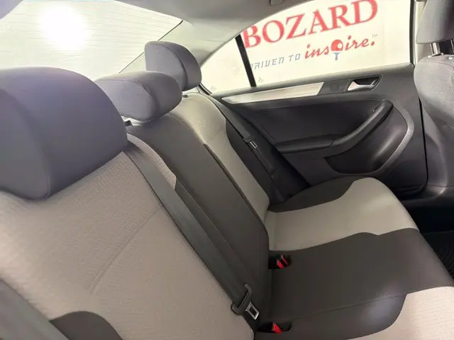 2018 Volkswagen Jetta - $9,000