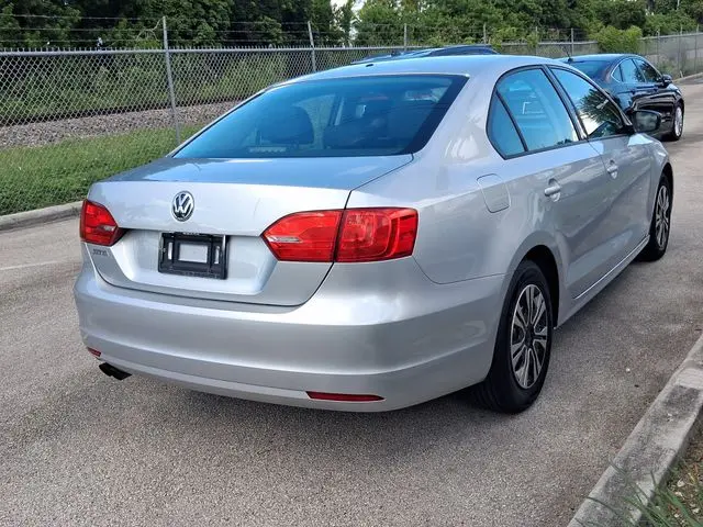 2014 Volkswagen Jetta - $5,990