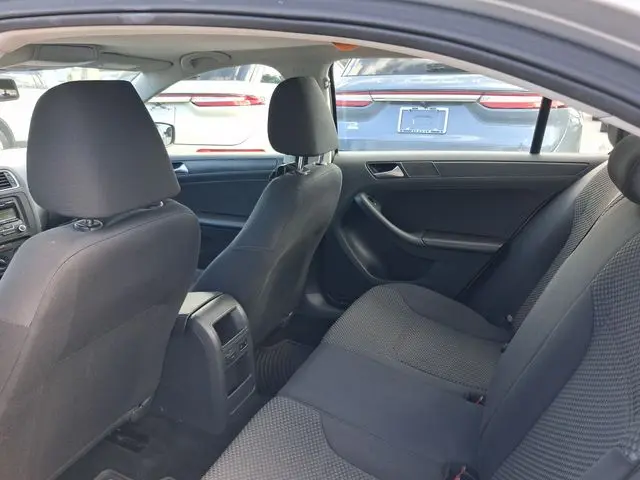 2014 Volkswagen Jetta - $5,990