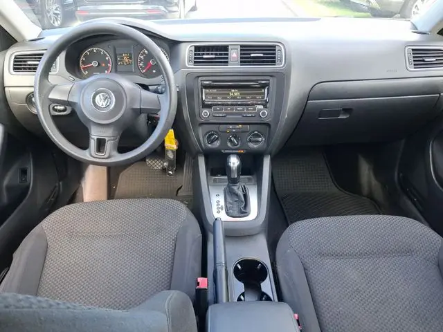 2014 Volkswagen Jetta - $5,990