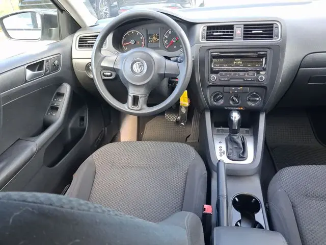 2014 Volkswagen Jetta - $5,990