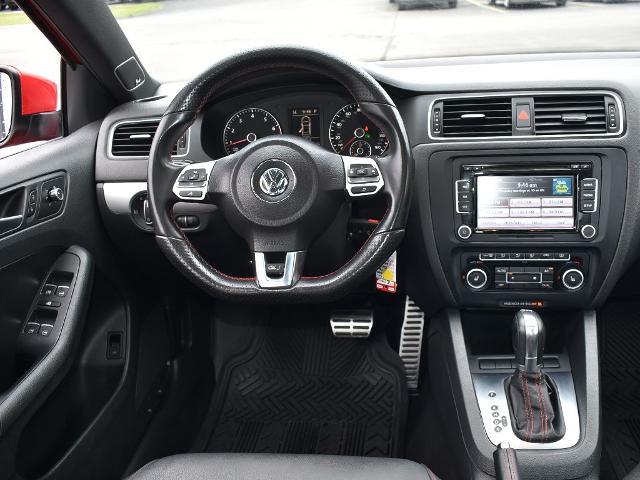 2012 Volkswagen Jetta - $8,175