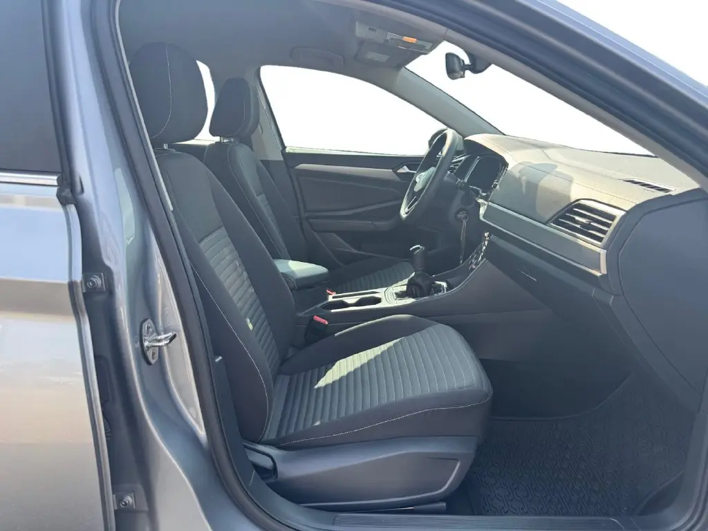 2023 Volkswagen Jetta - $13,590