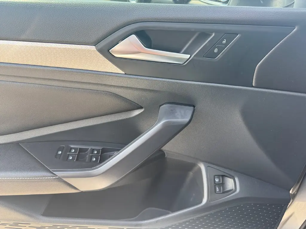 2023 Volkswagen Jetta - $13,590