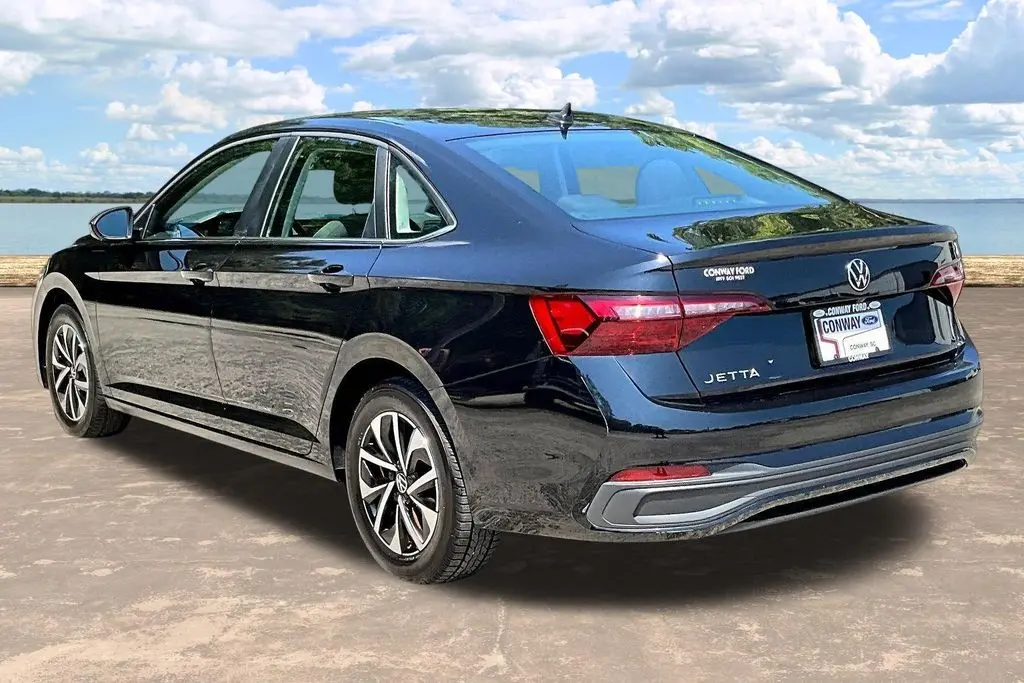 2023 Volkswagen Jetta - $18,750