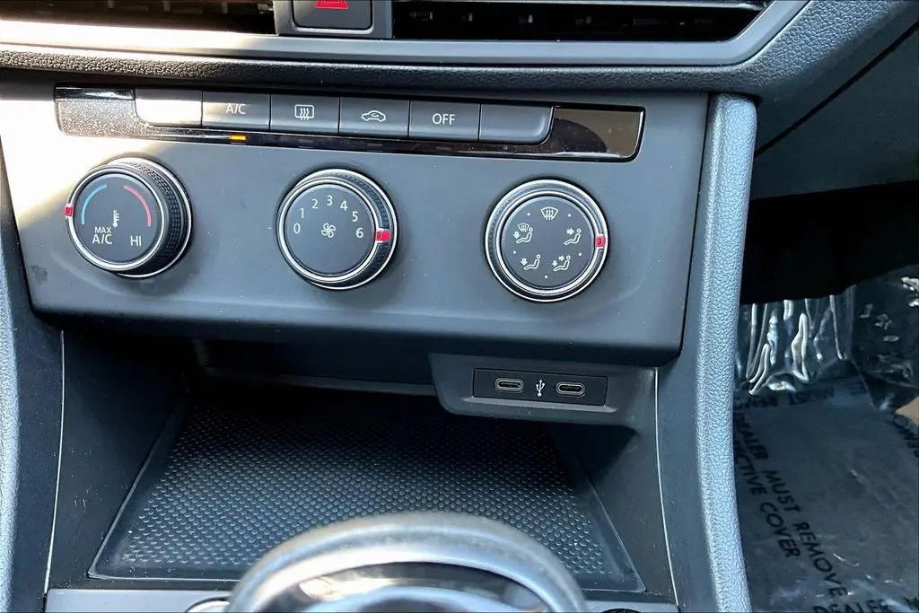 2023 Volkswagen Jetta - $18,750