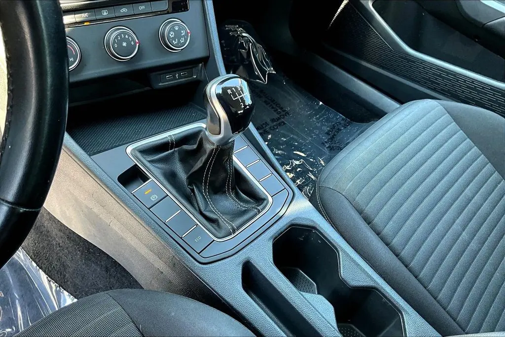 2023 Volkswagen Jetta - $18,750