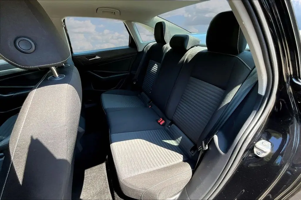 2023 Volkswagen Jetta - $18,750