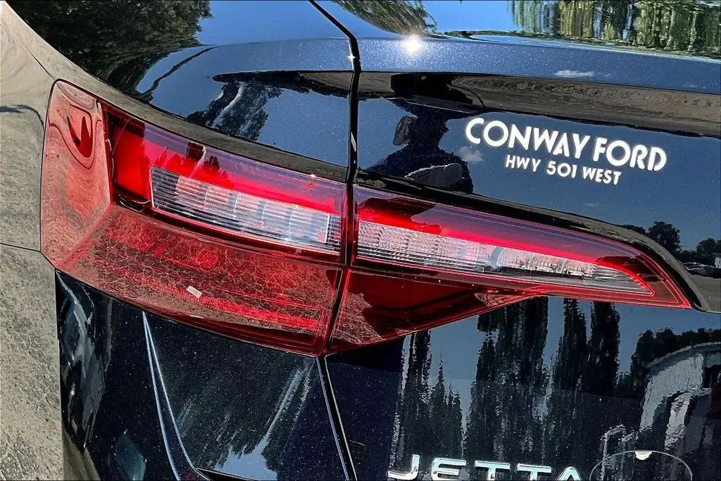 2023 Volkswagen Jetta - $18,750