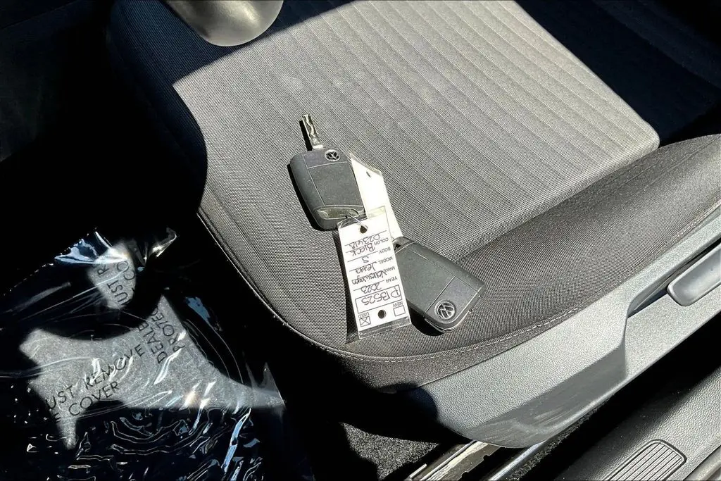 2023 Volkswagen Jetta - $18,750