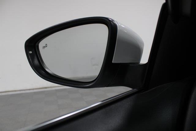 2015 Volkswagen Jetta - $13,998