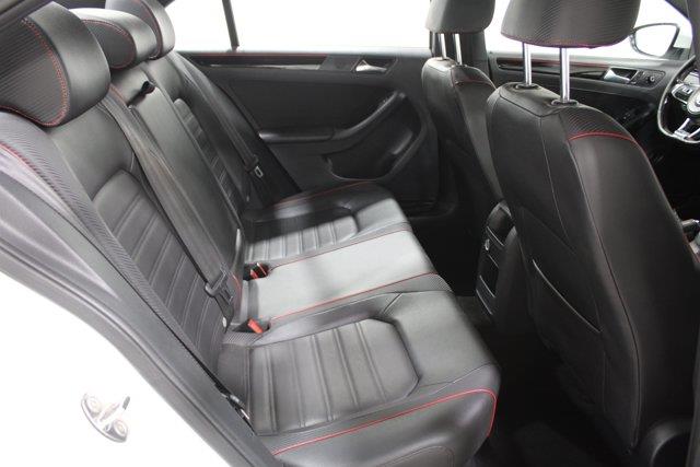 2015 Volkswagen Jetta - $13,998
