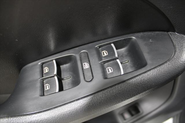 2015 Volkswagen Jetta - $13,992