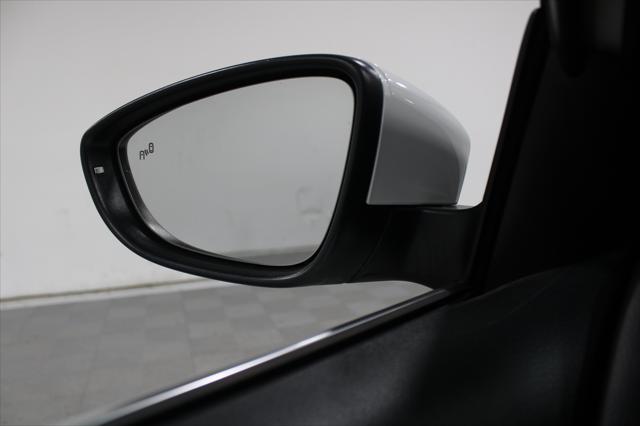 2015 Volkswagen Jetta - $13,992