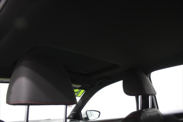 2015 Volkswagen Jetta - $13,992
