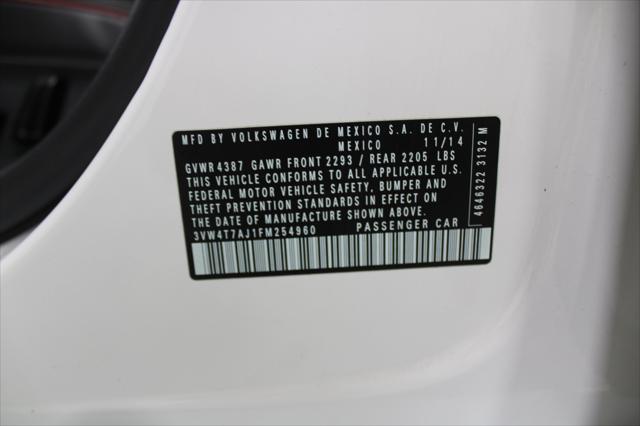 2015 Volkswagen Jetta - $13,992